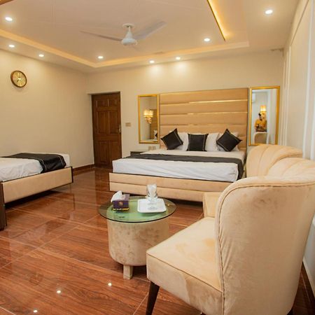Hotel White Season Gulberg Lahor Dış mekan fotoğraf