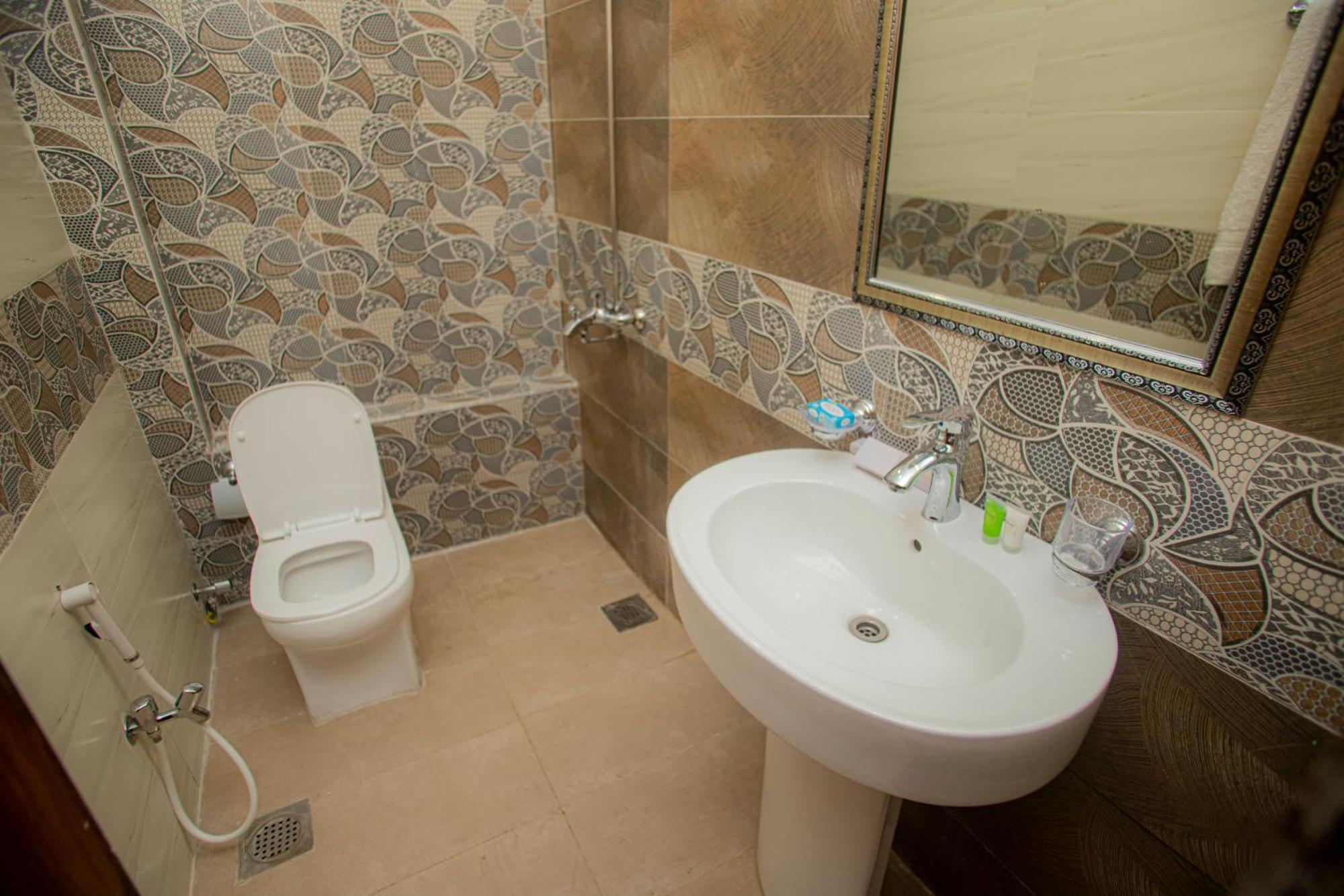 Hotel White Season Gulberg Lahor Dış mekan fotoğraf