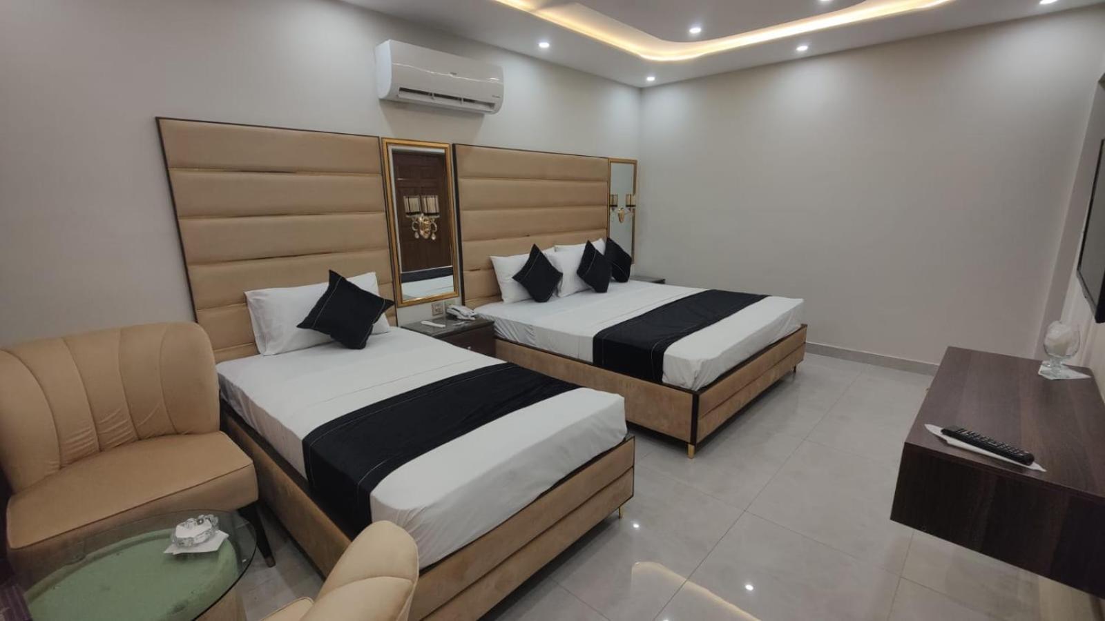 Hotel White Season Gulberg Lahor Dış mekan fotoğraf